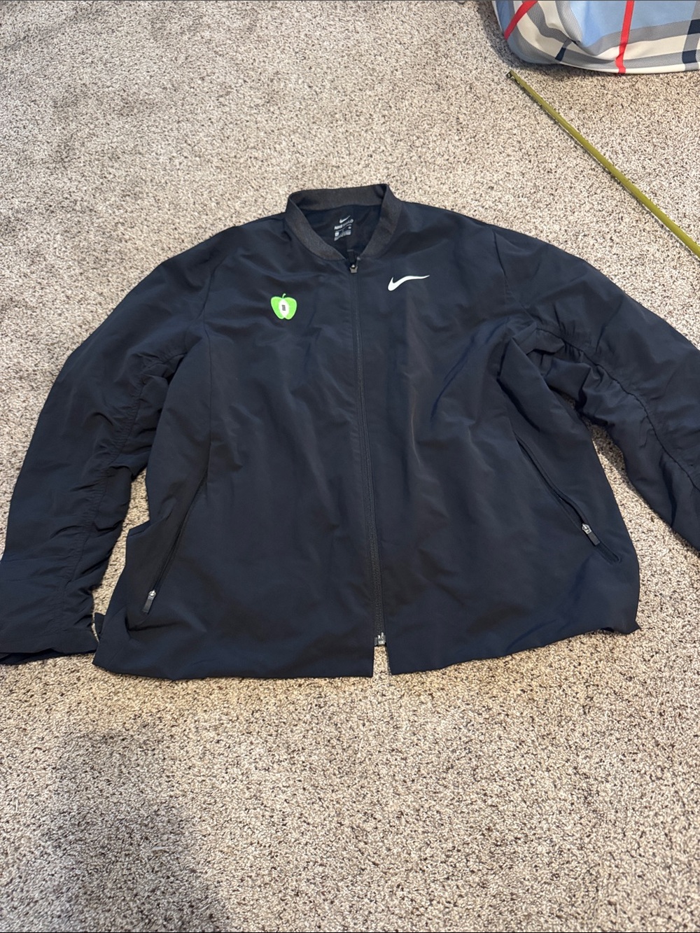 Nike Shield Women’s Black Full-zip Bomber Jacket size XL